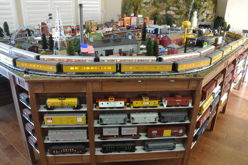 Model shop train tables